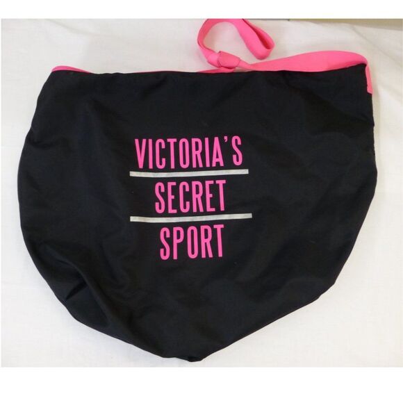 NWOT - Victoria's Secret Sport Gym Duffle Bag - Picture 3 of 11